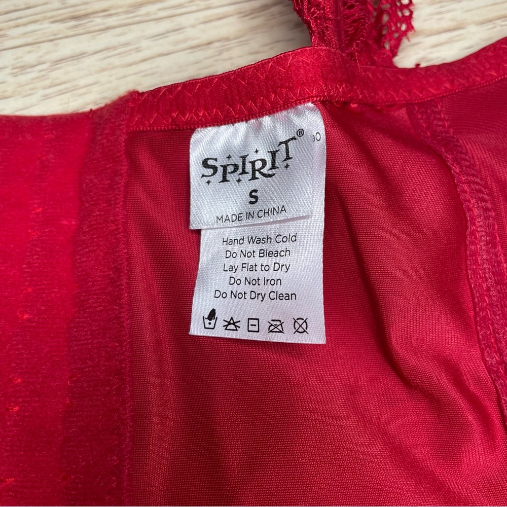 Small Red Lace Corset Top - Picture 8 of 9
